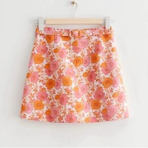 NWOT Floral A-Line Mini Skirt – Size 4 (US)